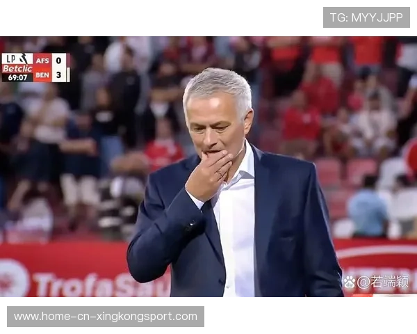 本菲卡前插动作让对手无从招架